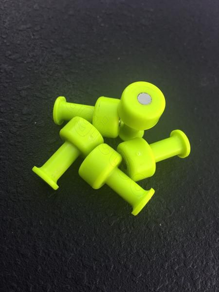 BL-17 Magnatab Magnetized 9mm Gang Green Round Glue Tab Blackplague